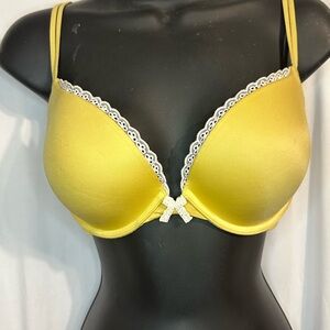Victoria's Secret Yellow Lace-Trim Push-Up Bra with White Bow